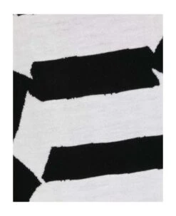 John Richmond Scarf With A Contrasting Logo -Volk Clothing Sales 00dca4677a22b6ff94ce90fc45b71dd8