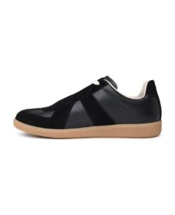Maison Margiela Black Leather Low Replica Sneakers -Volk Clothing Sales 09c1042f18afd1b8f8ef5cd46845e065
