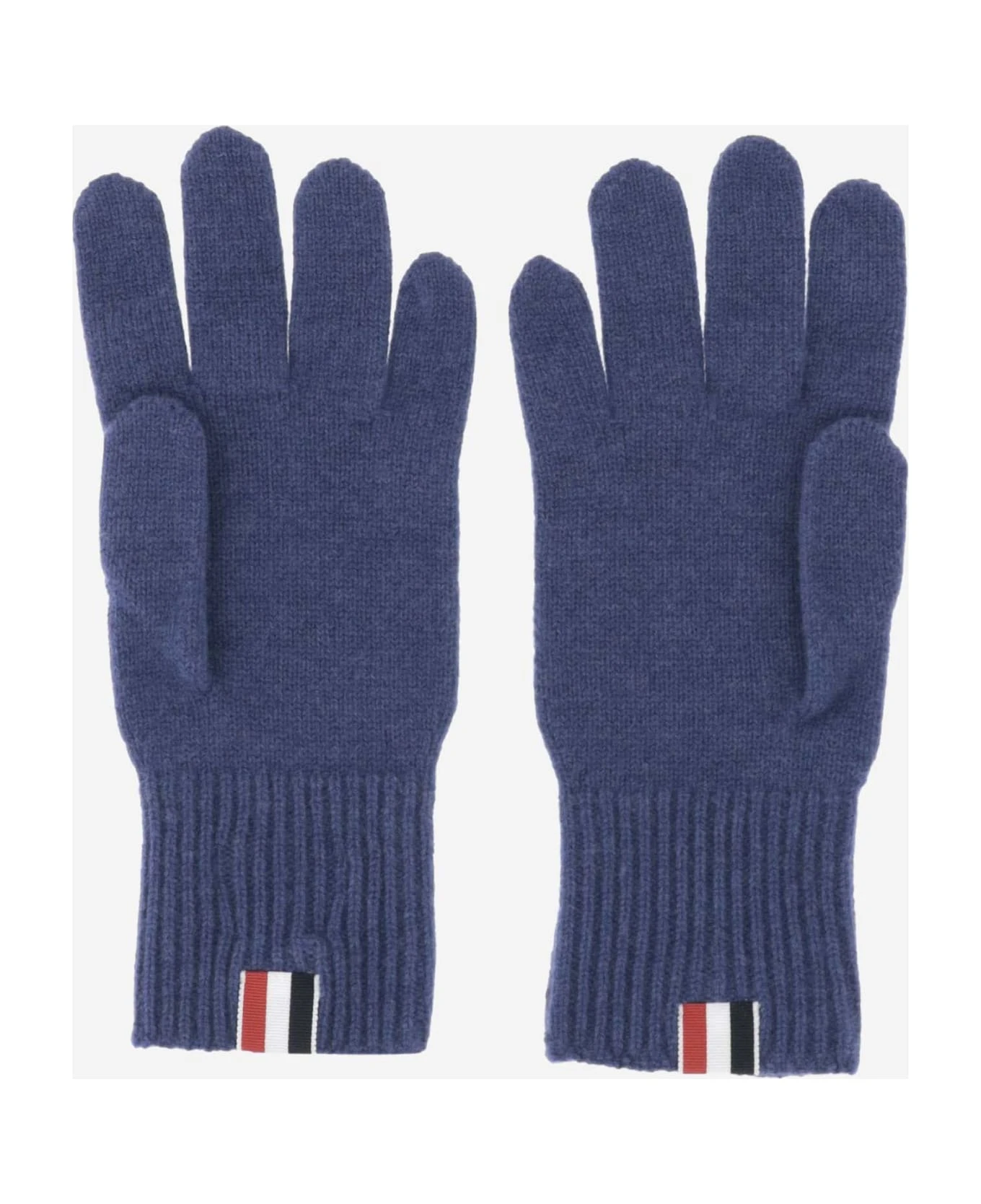 Wool Gloves With Tricolor Pattern 2 Wool Gloves With Tricolor Pattern - Image 2