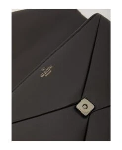 Valentino Garavani One Stud Pouch -Volk Clothing Sales 92b430f8ee433c3832bd518659cf9816