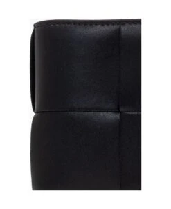 Bottega Veneta Leather Folding Wallet -Volk Clothing Sales 9b4ce91784b1e3ca56d0cc874592a449