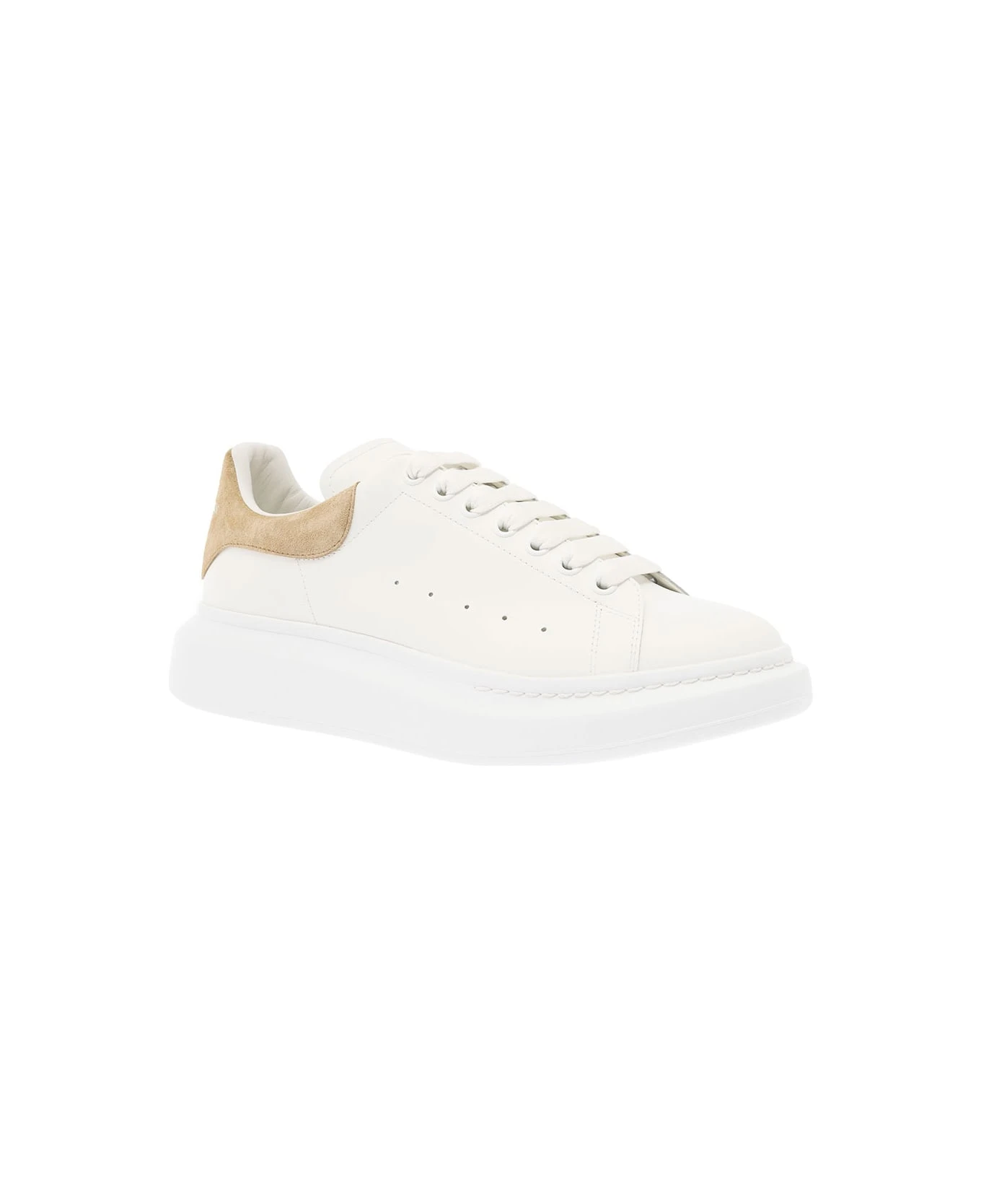 Alexander McQueen White Low-top Sneakers With Chunky Sole And Contrasting Heel Tab In Leather Man 3 Alexander McQueen White Low-top Sneakers With Chunky Sole And Contrasting Heel Tab In Leather Man - Image 3