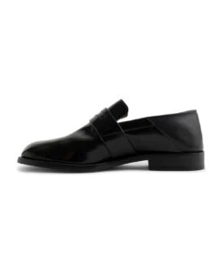 Maison Margiela Tabi Loafers Babouche -Volk Clothing Sales ba5b91125fa86becaaa8db74a93f13ff