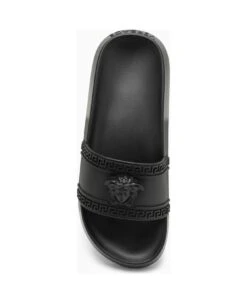 Versace Medusa Detail Black Slide -Volk Clothing Sales cfb746a8ed015e9006528a22e65c4ff5
